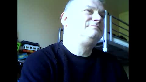 Snapshot of englishguysurrey chatting on 24, 4, 2026 englishguysurrey online show from 24, 4, 2026