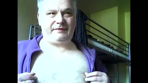 Snapshot of englishguysurrey chatting on 30, 5, 2026 englishguysurrey online show from 30, 5, 2026