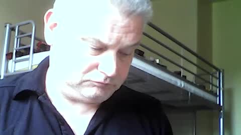 englishguysurrey online show from 22, 6, 2026