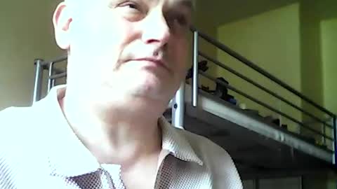 englishguysurrey online show from 5, 8, 2026