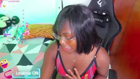 Snapshot of enith20 chatting on 4, 11, 2025 yice online show from 4, 11, 2025