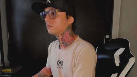 enjoymycock99 online show from 26, 2, 2025