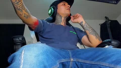 enjoymycock99 online show from 10, 3, 2025