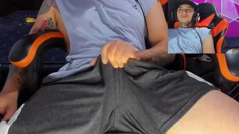 enjoymycock99 online show from 25, 4, 2026