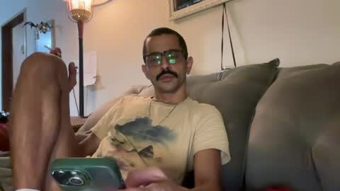 Snapshot of enjoythetrip chatting on 25, 4, 2026 Luke online show from 25, 4, 2026