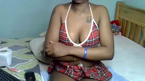 Snapshot of enkarxx chatting on 2, 1, 2025 enkarxx online show from 2, 1, 2025