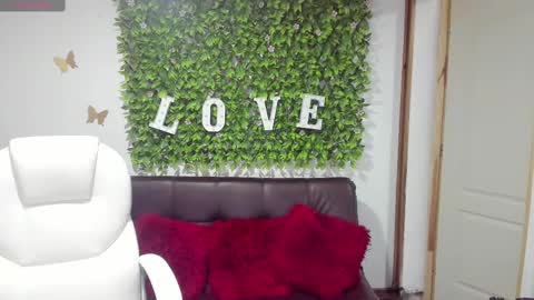 Enma clark online show from 10, 2, 2025