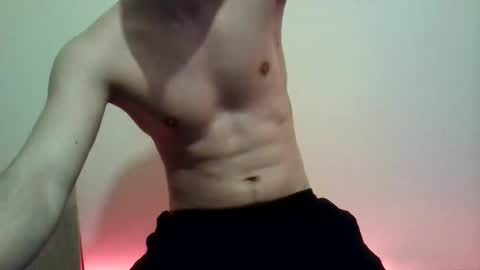 Snapshot of enoch98 chatting on 5, 3, 2025 enoch98 online show from 5, 3, 2025