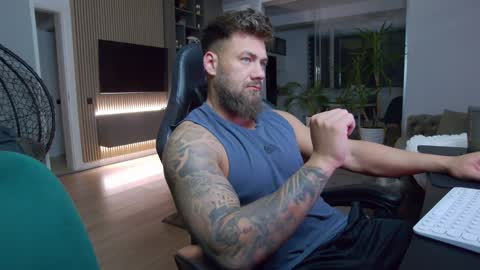 Erik online show from 24, 1, 2025