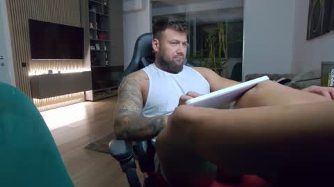 Erik online show from 23, 9, 2025