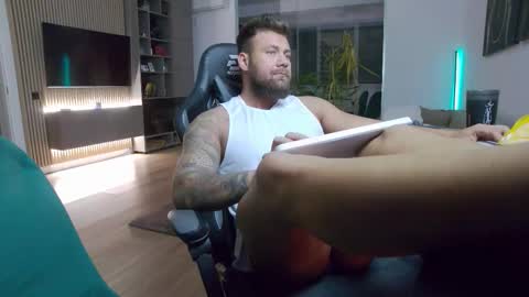 Erik online show from 18, 10, 2025