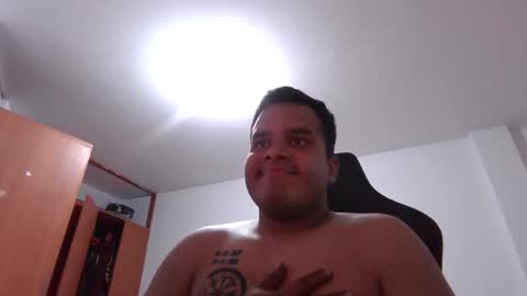 enriqueg15 online show from 14, 11, 2025