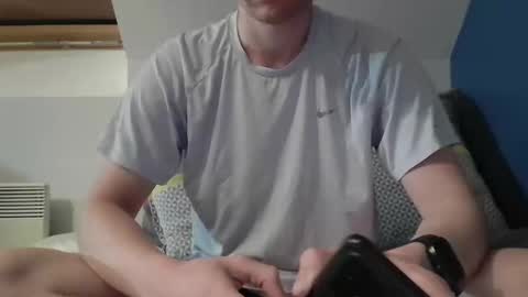 Snapshot of enzo41220 chatting on 19, 4, 2026 enzo41220 online show from 19, 4, 2026