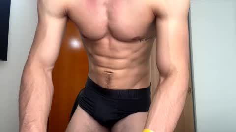 enzo_savage online show from 28, 2, 2026