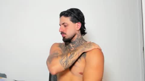 Enzo Aren online show from 18, 12, 2025