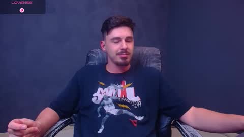 Snapshot of enzorace chatting on 13, 12, 2025 EnzoRace online show from 13, 12, 2025