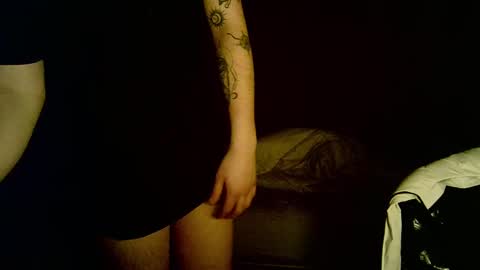 Snapshot of epizness chatting on 21, 2, 2025 Kris online show from 21, 2, 2025