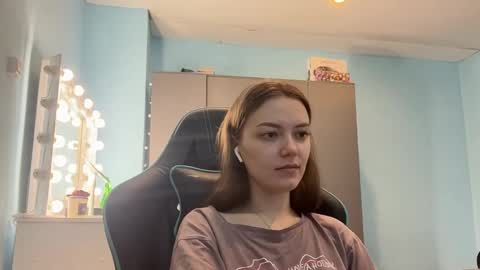 Lily online show from 30, 3, 2026