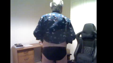 Snapshot of erasmus_d chatting on 13, 1, 2025 erasmus_d online show from 13, 1, 2025