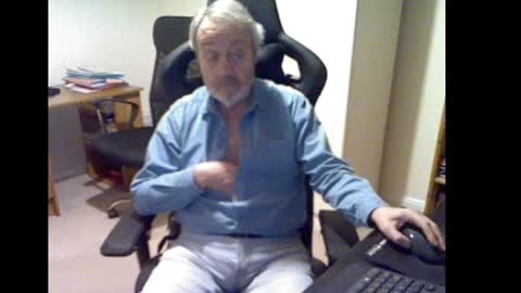 Snapshot of erasmus_d chatting on 31, 1, 2025 erasmus_d online show from 31, 1, 2025