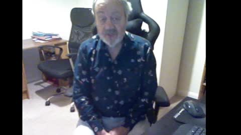 Snapshot of erasmus_d chatting on 10, 2, 2025 erasmus_d online show from 10, 2, 2025