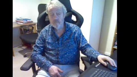 Snapshot of erasmus_d chatting on 16, 2, 2025 erasmus_d online show from 16, 2, 2025