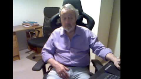 Snapshot of erasmus_d chatting on 18, 2, 2025 erasmus_d online show from 18, 2, 2025