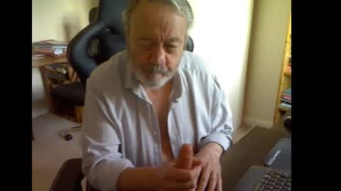 Snapshot of erasmus_d chatting on 1, 10, 2025 erasmus_d online show from 1, 10, 2025