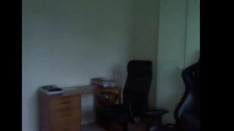 Snapshot of erasmus_d chatting on 3, 10, 2025 erasmus_d online show from 3, 10, 2025