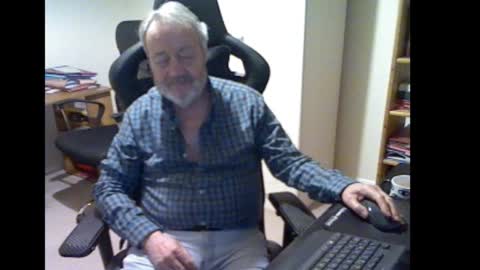 Snapshot of erasmus_d chatting on 27, 2, 2026 erasmus_d online show from 27, 2, 2026