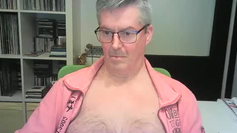 Snapshot of erbee62 chatting on 14, 1, 2025 ErBee62 online show from 14, 1, 2025