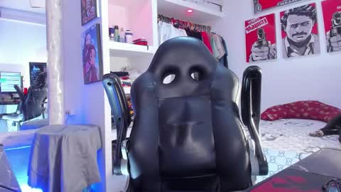 Snapshot of eren_blade_ chatting on 14, 9, 2025 Tht BOSS Eren online show from 14, 9, 2025