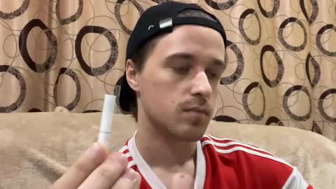 Snapshot of eric_blond chatting on 28, 10, 2025 Eric online show from 28, 10, 2025