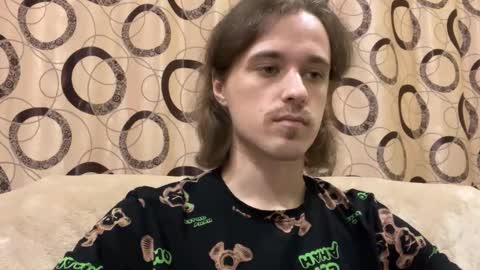 Snapshot of eric_blond chatting on 31, 10, 2025 Eric online show from 31, 10, 2025