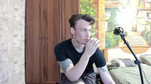 Snapshot of eric_the_vikking chatting on 23, 9, 2025 Eric online show from 23, 9, 2025