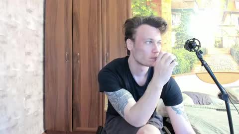 Snapshot of eric_the_vikking chatting on 27, 9, 2025 Eric online show from 27, 9, 2025