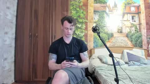 Snapshot of eric_the_vikking chatting on 1, 10, 2025 Eric online show from 1, 10, 2025