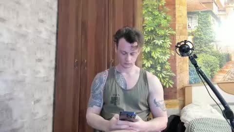 Snapshot of eric_the_vikking chatting on 10, 10, 2025 Eric online show from 10, 10, 2025