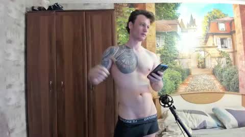 Snapshot of eric_the_vikking chatting on 15, 10, 2025 Eric online show from 15, 10, 2025