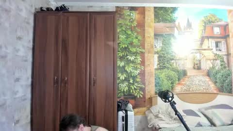 Snapshot of eric_the_vikking chatting on 27, 10, 2025 Eric online show from 27, 10, 2025