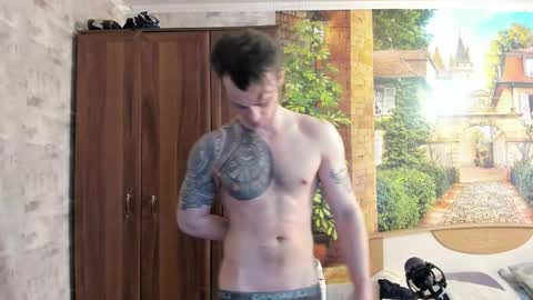 Snapshot of eric_the_vikking chatting on 8, 11, 2025 Eric online show from 8, 11, 2025