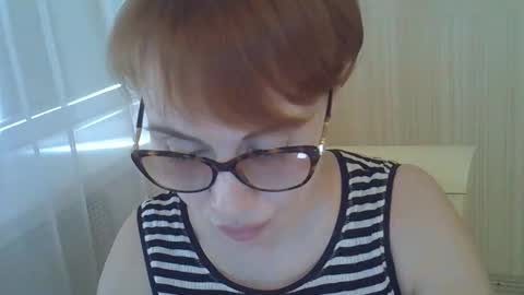 Snapshot of erica_lynn chatting on 14, 4, 2026 erica_lynn online show from 14, 4, 2026