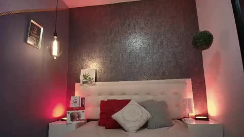   online show from 12, 3, 2025