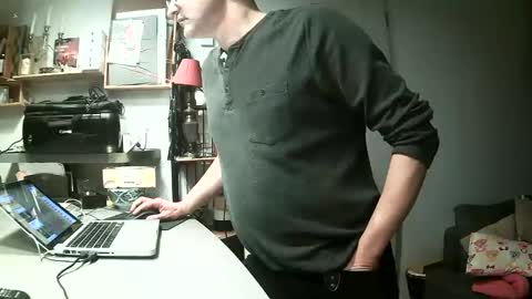 Snapshot of ericstephcam31 chatting on 4, 1, 2025 Steph et Eric online show from 4, 1, 2025