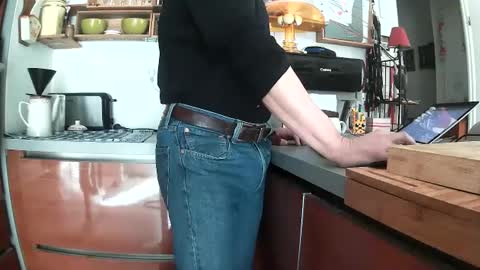 Snapshot of ericstephcam31 chatting on 10, 3, 2025 Steph et Eric online show from 10, 3, 2025