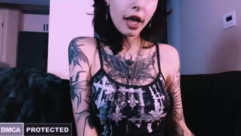 Snapshot of erii_xoxo chatting on 25, 11, 2025 Rainbow on your spoon online show from 25, 11, 2025