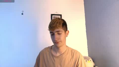 Snapshot of erik_golden_ chatting on 2, 7, 2026 I am Erik online show from 2, 7, 2026