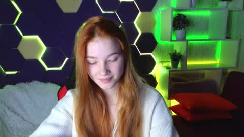 erikabrian online show from 18, 12, 2024