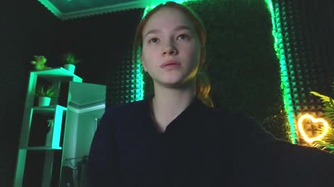 erikabrian online show from 28, 12, 2024