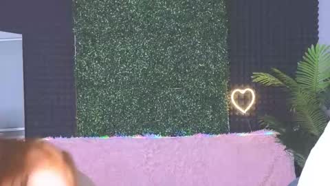 erikabrian online show from 16, 10, 2025